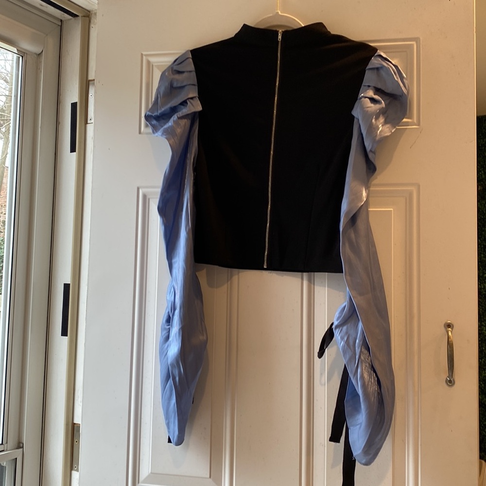 Going Out Blouse - Picture 3 of 3